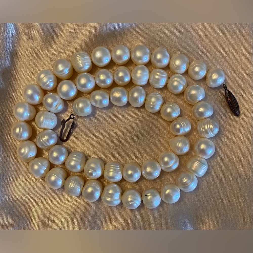 Vintage Baroque Pearl Necklace